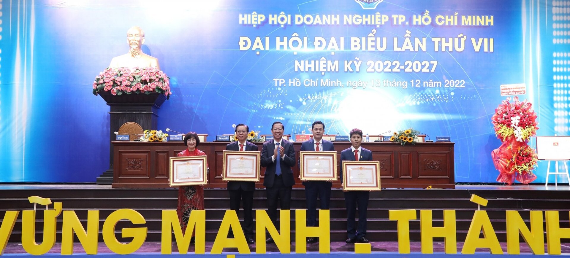 http://dong-nam-promotion.dev.fsofts.com/storage/0959029001695706330z4727598068778-492be1b876c5d38a29e63c58e118f6f2.jpg
